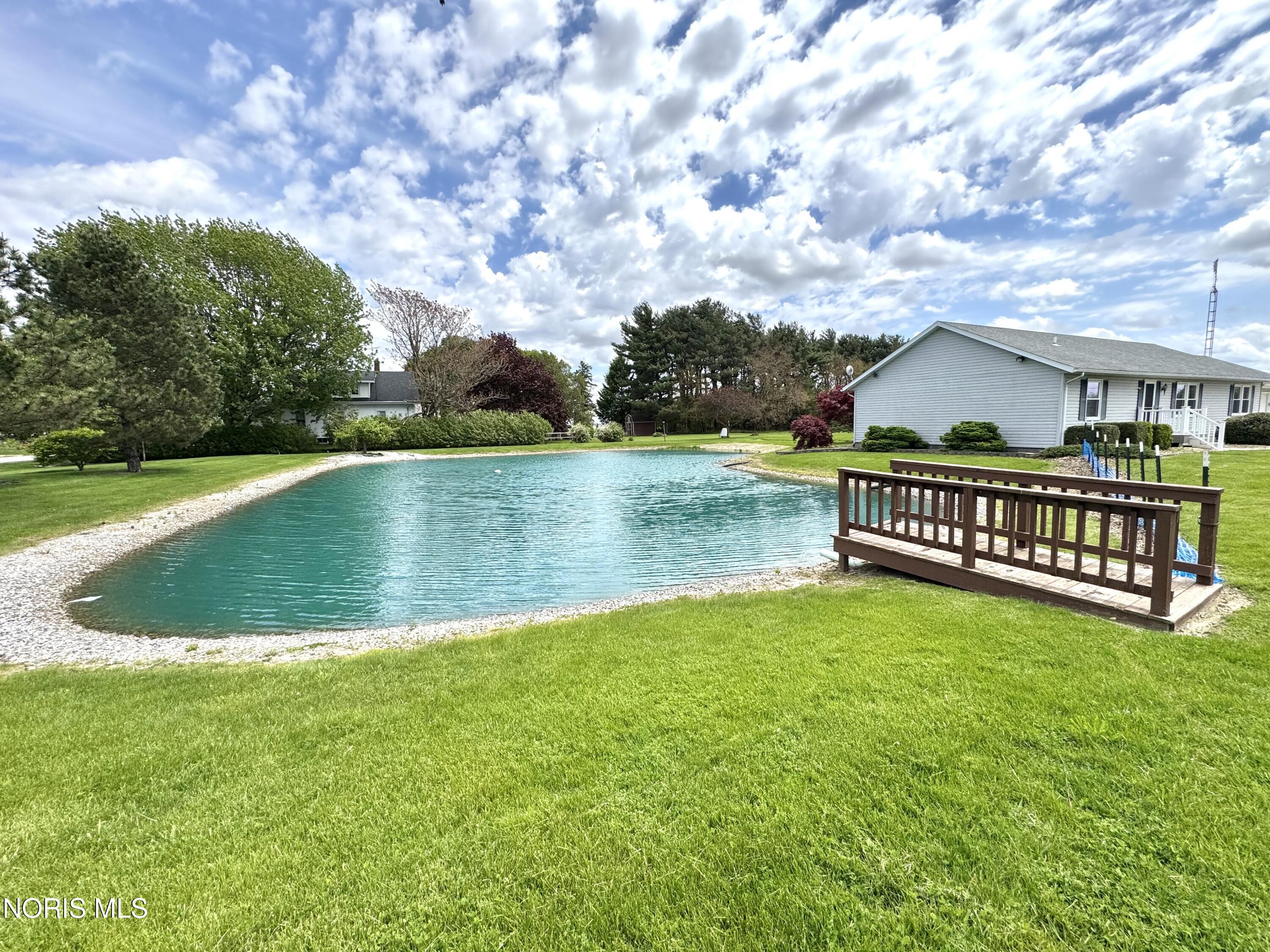 8037 Adams Ridge Road