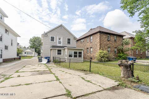 Tiny photo for 3814 Leybourn Avenue, Toledo, OH 43612 (MLS # 10010346)