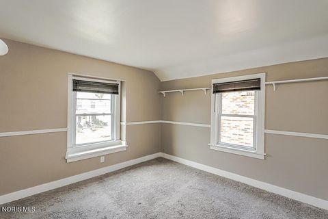 Tiny photo for 3814 Leybourn Avenue, Toledo, OH 43612 (MLS # 10010346)