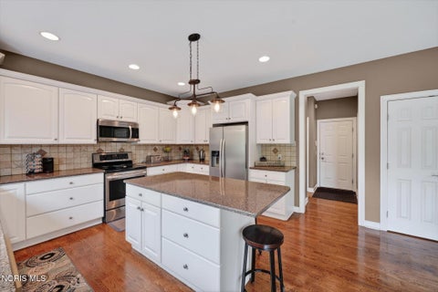 Tiny photo for 6125 E Cobblestones Lane, Sylvania, OH 43560 (MLS # 10008919)