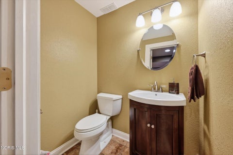 Tiny photo for 6125 E Cobblestones Lane, Sylvania, OH 43560 (MLS # 10008919)