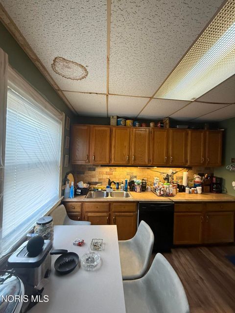 Tiny photo for 572 Yondota Street, Toledo, OH 43605 (MLS # 10005962)