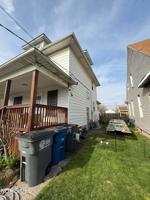 Tiny photo for 572 Yondota Street, Toledo, OH 43605 (MLS # 10005962)