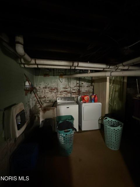 Tiny photo for 572 Yondota Street, Toledo, OH 43605 (MLS # 10005962)