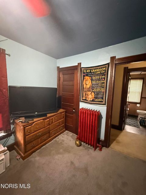 Tiny photo for 572 Yondota Street, Toledo, OH 43605 (MLS # 10005962)