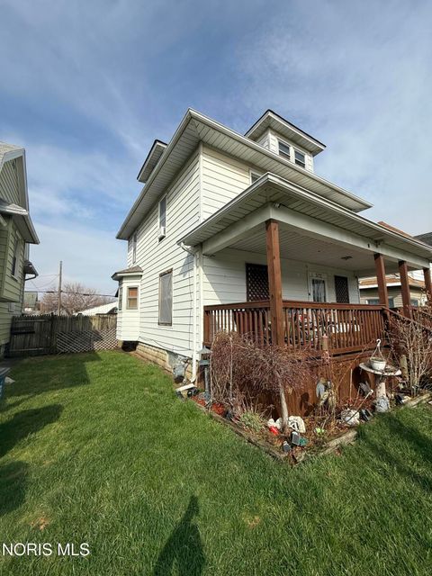 Tiny photo for 572 Yondota Street, Toledo, OH 43605 (MLS # 10005962)