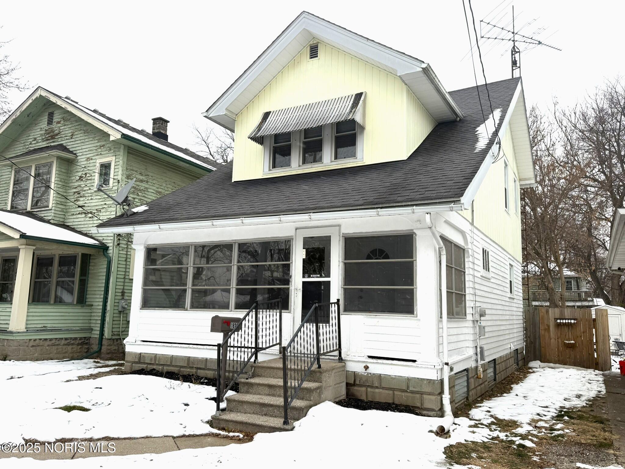 1822 Stahlwood Avenue