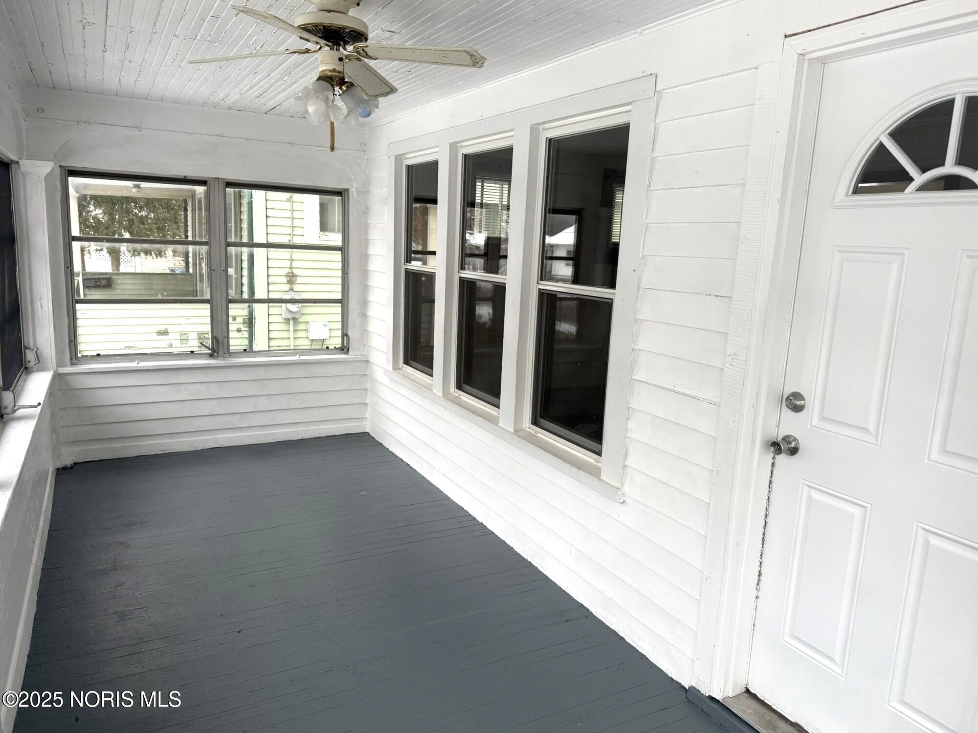 1822 Stahlwood Avenue