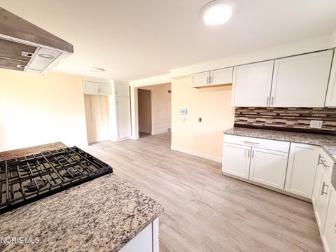Tiny photo for 5840 Cedar Point Road, Oregon, OH 43616 (MLS # 10009685)