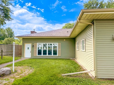 Tiny photo for 5840 Cedar Point Road, Oregon, OH 43616 (MLS # 10009685)