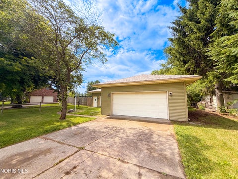 Tiny photo for 5840 Cedar Point Road, Oregon, OH 43616 (MLS # 10009685)