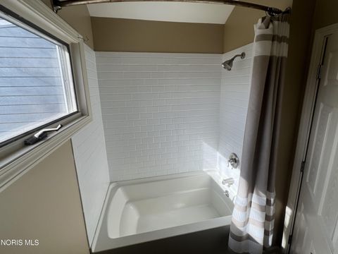 Tiny photo for 905 Corwin Street, Defiance, OH 43512 (MLS # 10004546)