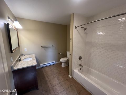 Tiny photo for 905 Corwin Street, Defiance, OH 43512 (MLS # 10004546)