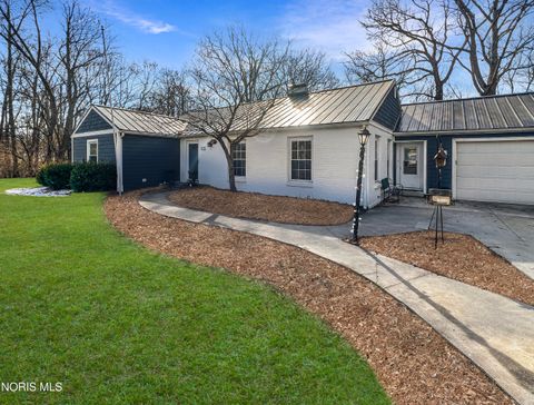 Tiny photo for 905 Corwin Street, Defiance, OH 43512 (MLS # 10004546)