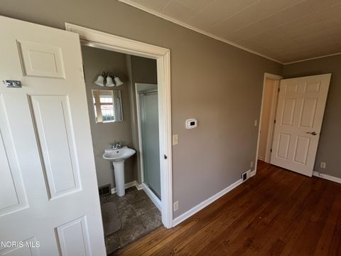 Tiny photo for 905 Corwin Street, Defiance, OH 43512 (MLS # 10004546)