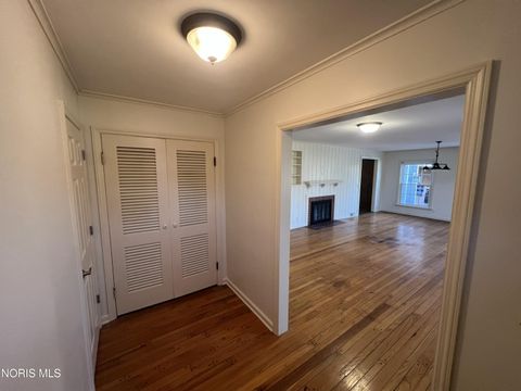 Tiny photo for 905 Corwin Street, Defiance, OH 43512 (MLS # 10004546)