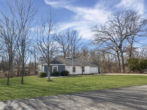 Tiny photo for 905 Corwin Street, Defiance, OH 43512 (MLS # 10004546)