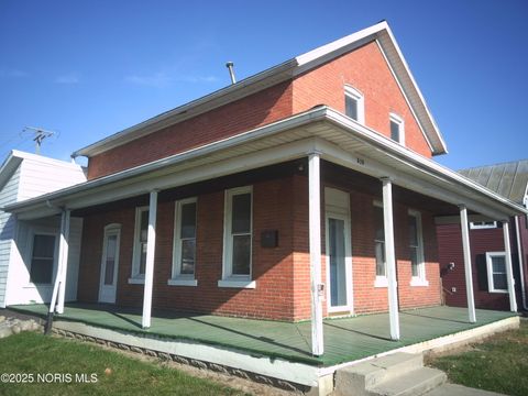 Photo of 310 Hopkins Street, Defiance, OH 43512 (MLS # 10001449)