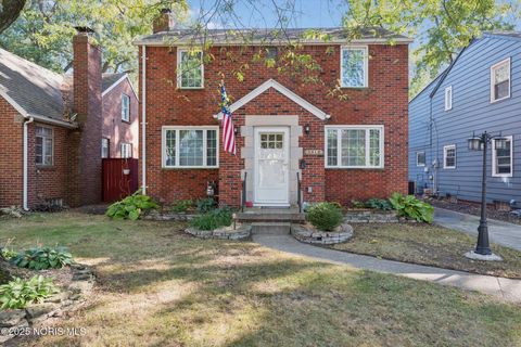 Tiny photo for 3512 Wyckliffe Parkway, Toledo, OH 43606 (MLS # 10000374)