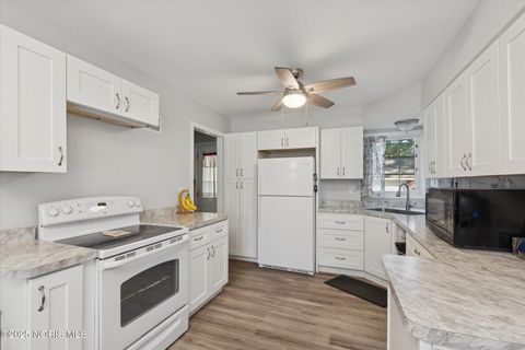 Tiny photo for 3512 Wyckliffe Parkway, Toledo, OH 43606 (MLS # 10000374)