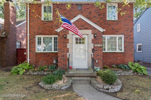 Tiny photo for 3512 Wyckliffe Parkway, Toledo, OH 43606 (MLS # 10000374)