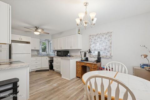 Tiny photo for 3512 Wyckliffe Parkway, Toledo, OH 43606 (MLS # 10000374)