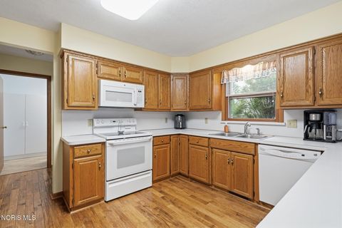 Tiny photo for 1408 Brook Lawn, Findlay, OH 45840 (MLS # 10009377)