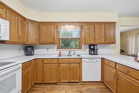 Tiny photo for 1408 Brook Lawn, Findlay, OH 45840 (MLS # 10009377)