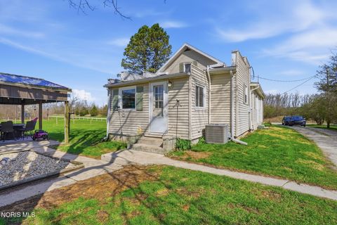 Tiny photo for 1444 E County Road 50, Tiffin, OH 44883 (MLS # 10006068)