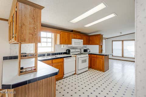 Tiny photo for 1174 Greystone Parkway, Toledo, OH 43615 (MLS # 10008792)