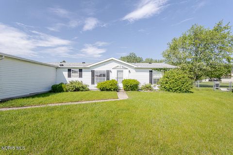 Tiny photo for 1174 Greystone Parkway, Toledo, OH 43615 (MLS # 10008792)