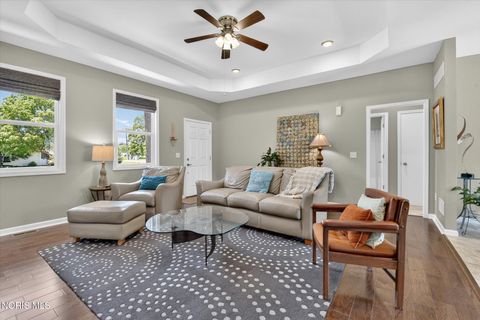 Tiny photo for 922 Corey Street, Maumee, OH 43537 (MLS # 10008395)