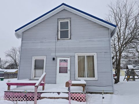 Tiny photo for 724 S Main Street, Bryan, OH 43506 (MLS # 10002223)