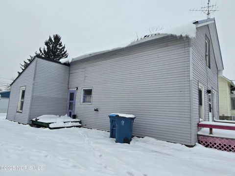 Tiny photo for 724 S Main Street, Bryan, OH 43506 (MLS # 10002223)