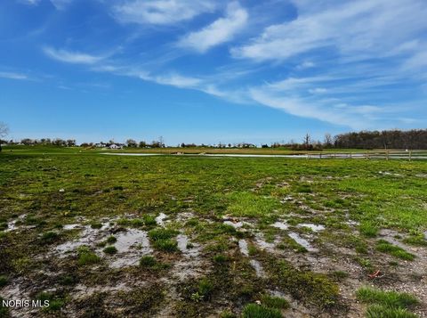 Photo of 5389 Eagles Landing Drive, Oregon, OH 43616 (MLS # 10006440)