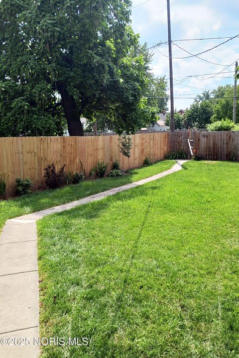 Tiny photo for 444 Raymer Boulevard, Toledo, OH 43605 (MLS # 10002000)