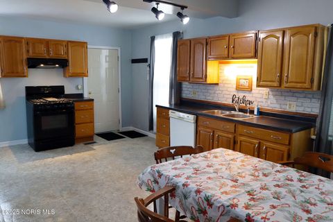 Tiny photo for 444 Raymer Boulevard, Toledo, OH 43605 (MLS # 10002000)