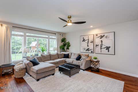 Tiny photo for 4810 Farm Creek Lane, Sylvania, OH 43560 (MLS # 10011804)