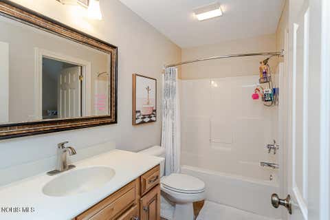 Tiny photo for 4810 Farm Creek Lane, Sylvania, OH 43560 (MLS # 10011804)