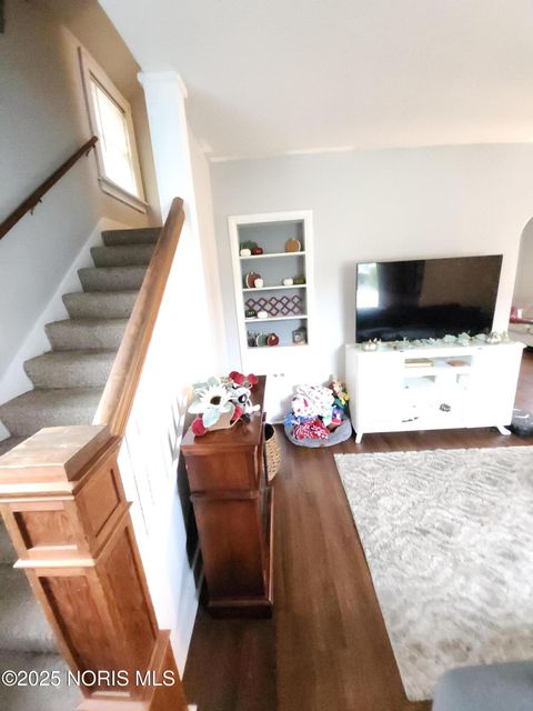 Tiny photo for 442 Union Court, Fostoria, OH 44830 (MLS # 10000589)