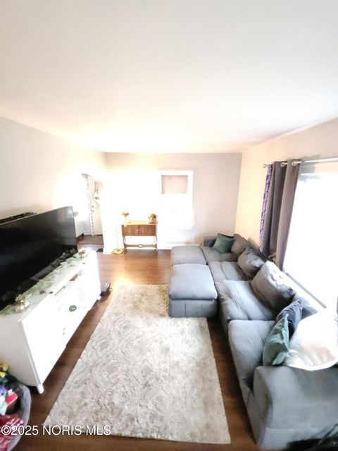 Tiny photo for 442 Union Court, Fostoria, OH 44830 (MLS # 10000589)