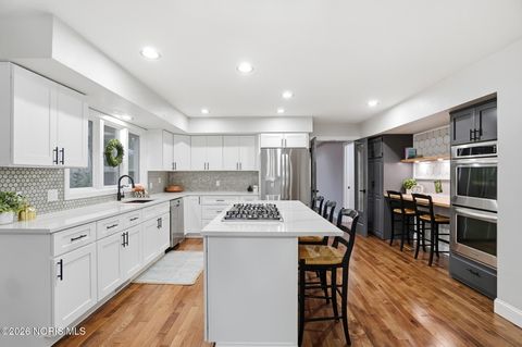 Tiny photo for 7350 Whispering Oak Drive, Sylvania, OH 43560 (MLS # 10002937)