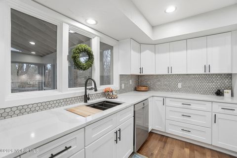 Tiny photo for 7350 Whispering Oak Drive, Sylvania, OH 43560 (MLS # 10002937)