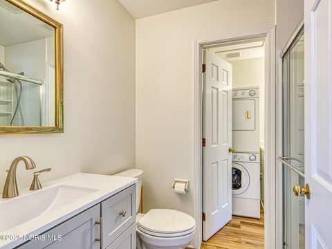 Tiny photo for 8 Arbor Court, Perrysburg, OH 43551 (MLS # 10000193)