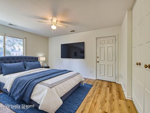 Tiny photo for 8 Arbor Court, Perrysburg, OH 43551 (MLS # 10000193)