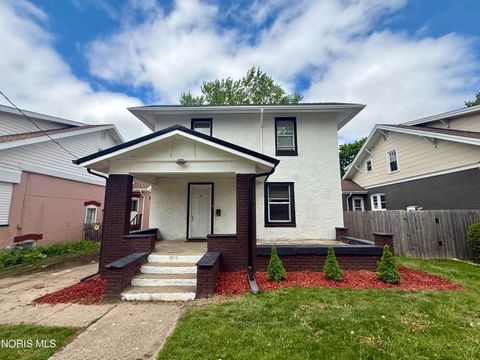Photo of 116 Yeager Street, Napoleon, OH 43545 (MLS # 10007026)