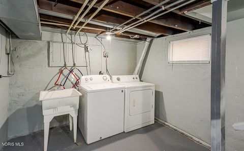 Tiny photo for 4119 N Haven Avenue, Toledo, OH 43612 (MLS # 10005064)