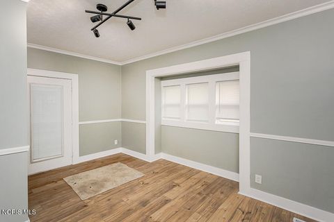 Tiny photo for 4119 N Haven Avenue, Toledo, OH 43612 (MLS # 10005064)