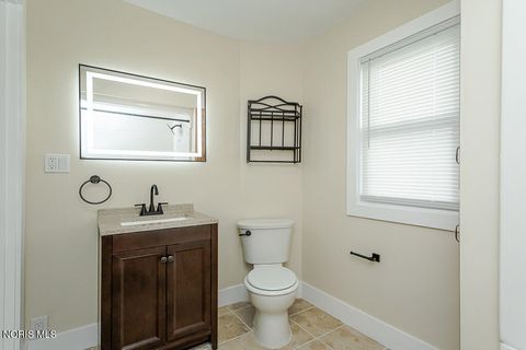 Tiny photo for 4119 N Haven Avenue, Toledo, OH 43612 (MLS # 10005064)