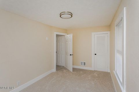 Tiny photo for 4119 N Haven Avenue, Toledo, OH 43612 (MLS # 10005064)